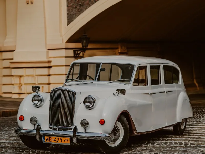 samoch&oacute;d zabytkowy do ślubu