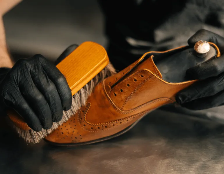 Pielęgnacja butów skórzanych