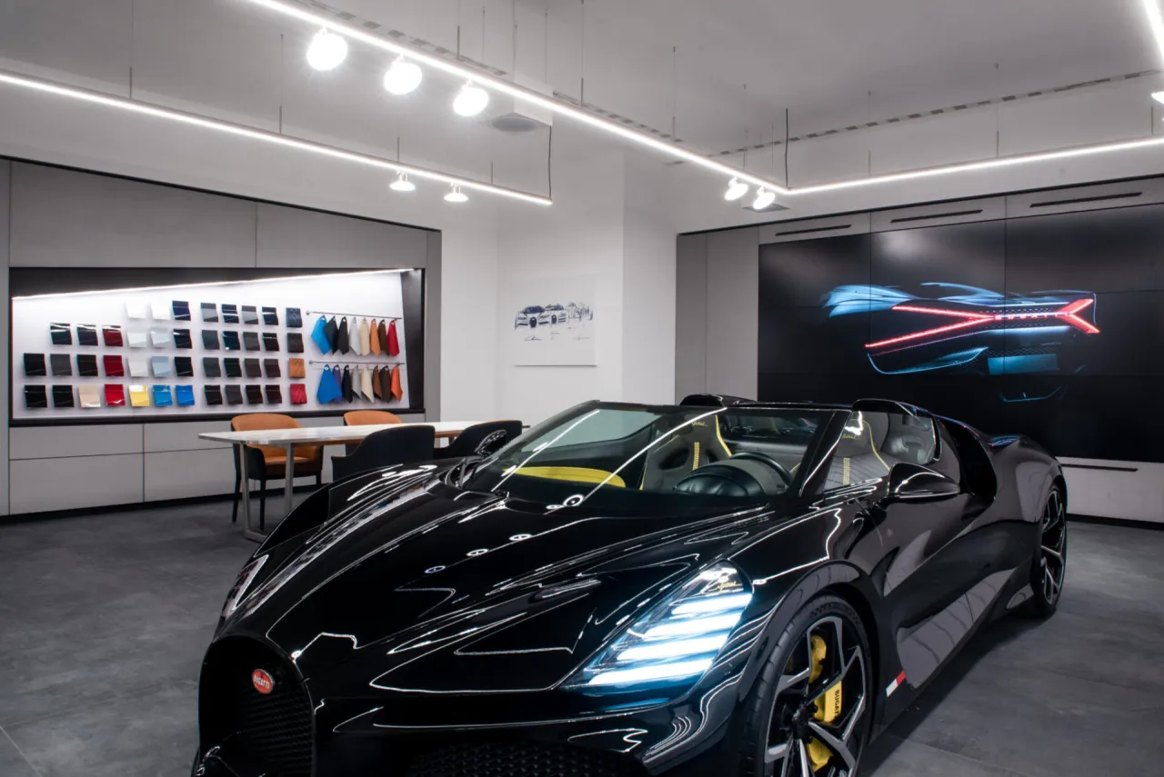 Bugatti Katowice salon La Squadra