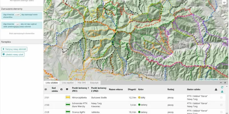 Mapa szlaków górskich PTTK z zaznaczonymi kolorami