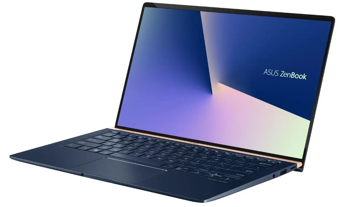 nowoczesny laptop biurowy z komponentami