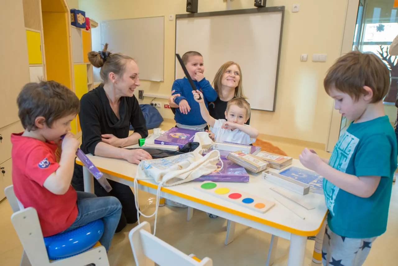 Przedszkole przyjazne sensorycznie dla dzieci z autyzmem