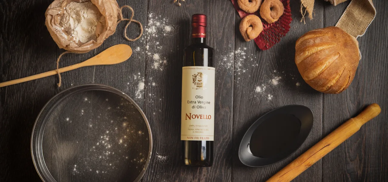 Olio extra vergine d'oliva pugliese o vino Primitivo Negroamaro