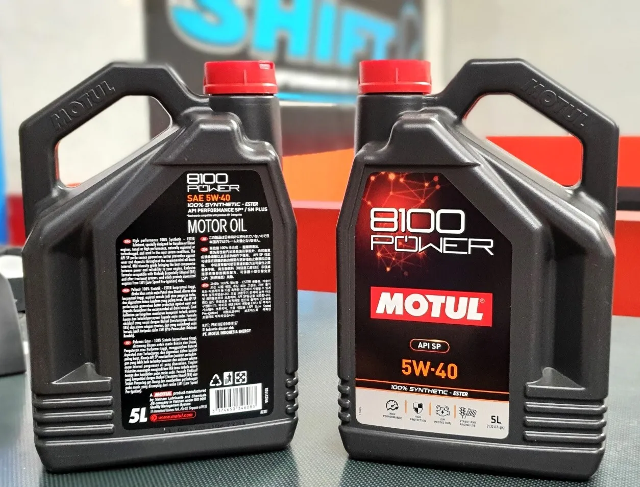 Zdjęcie Motul 5W 40 5L - najlepszy wybór dla Twojego silnika i oszczędności