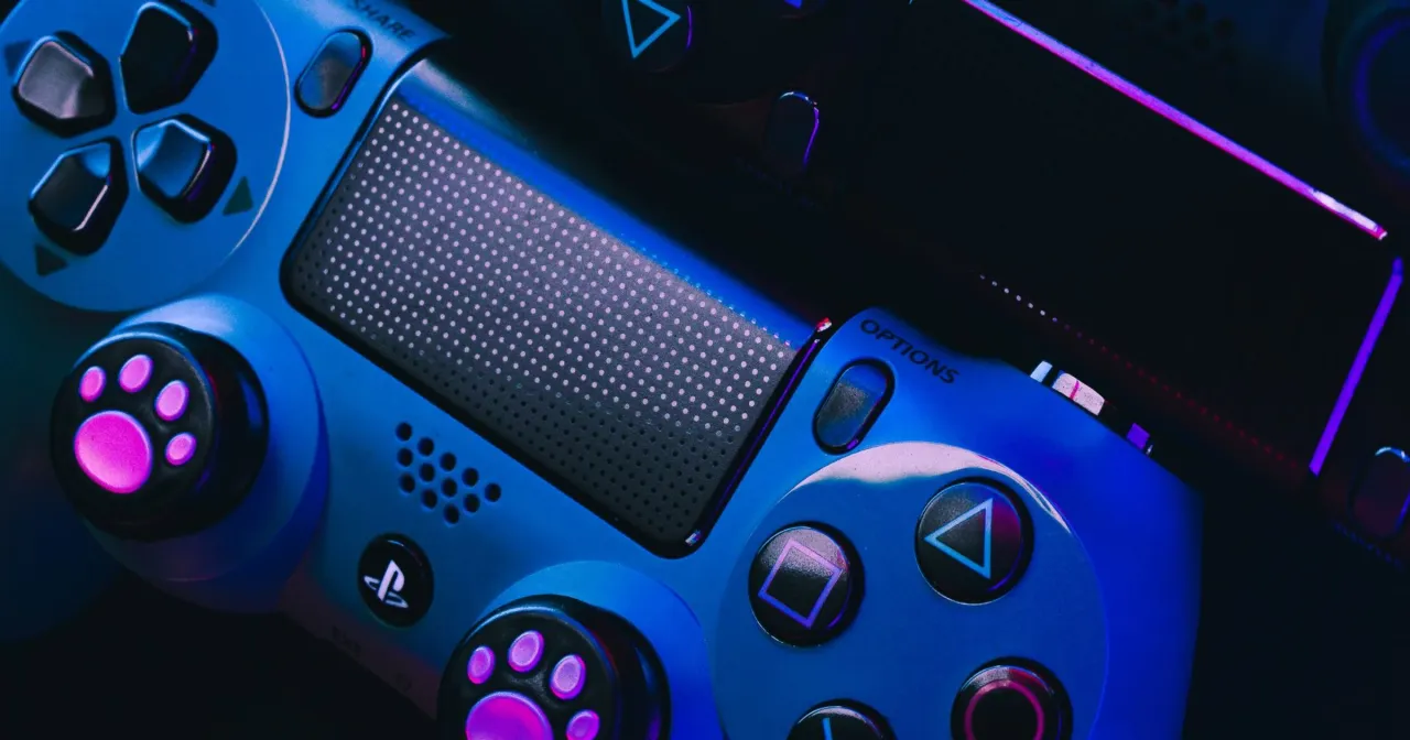 Podłączanie pada PS4 do PC kablem USB