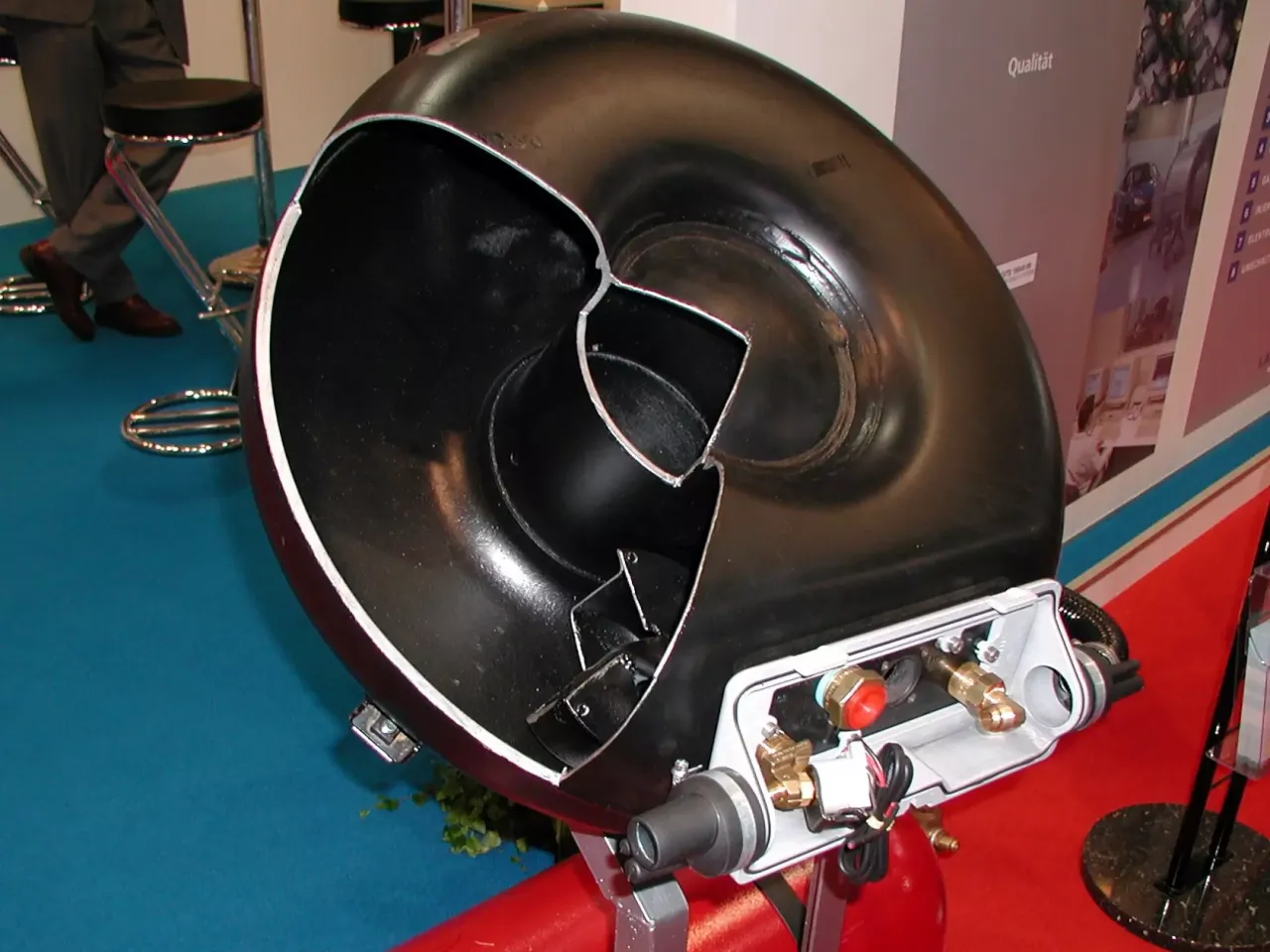 zbiornik lpg w samochodzie przekr&oacute;j