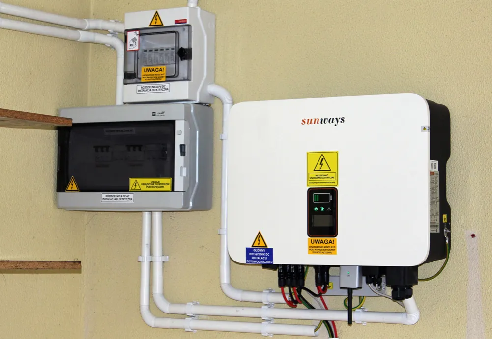 falownik hybrydowy 3 kW instalacja domowa