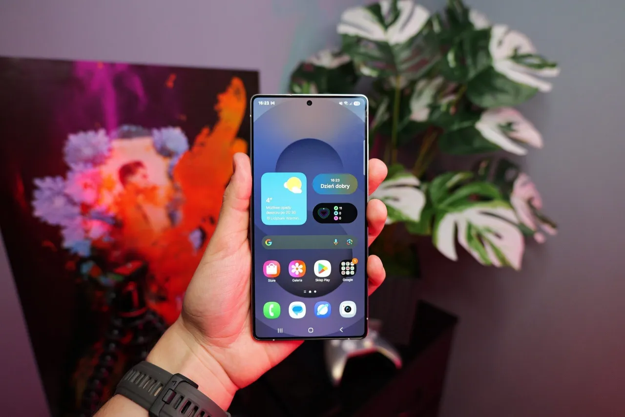 różne smartfony z ikonami AI