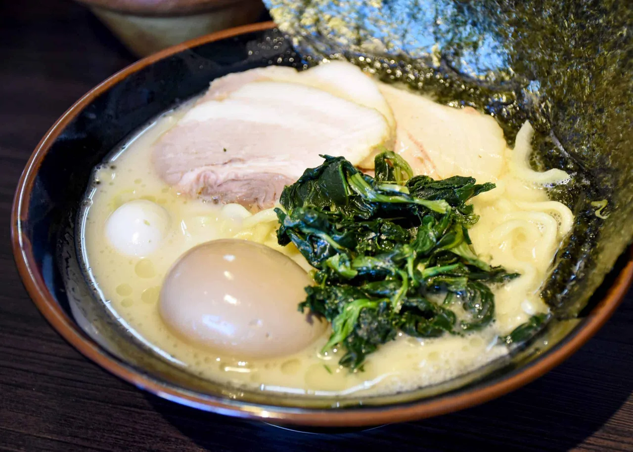 jajko ajitsuke tamago przekrojone ramen