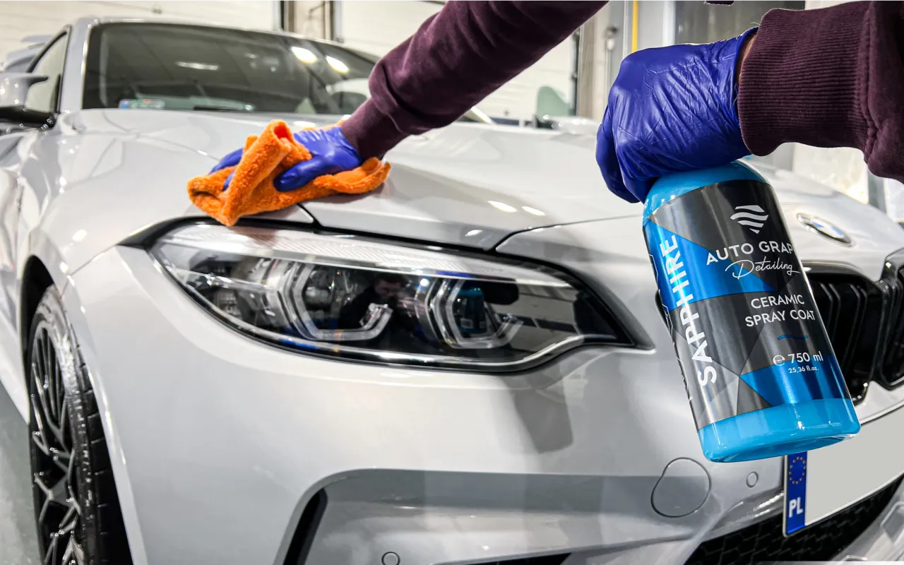 Mycie samochodu z powłoką ceramiczną, pielęgnacja auta z ceramiką