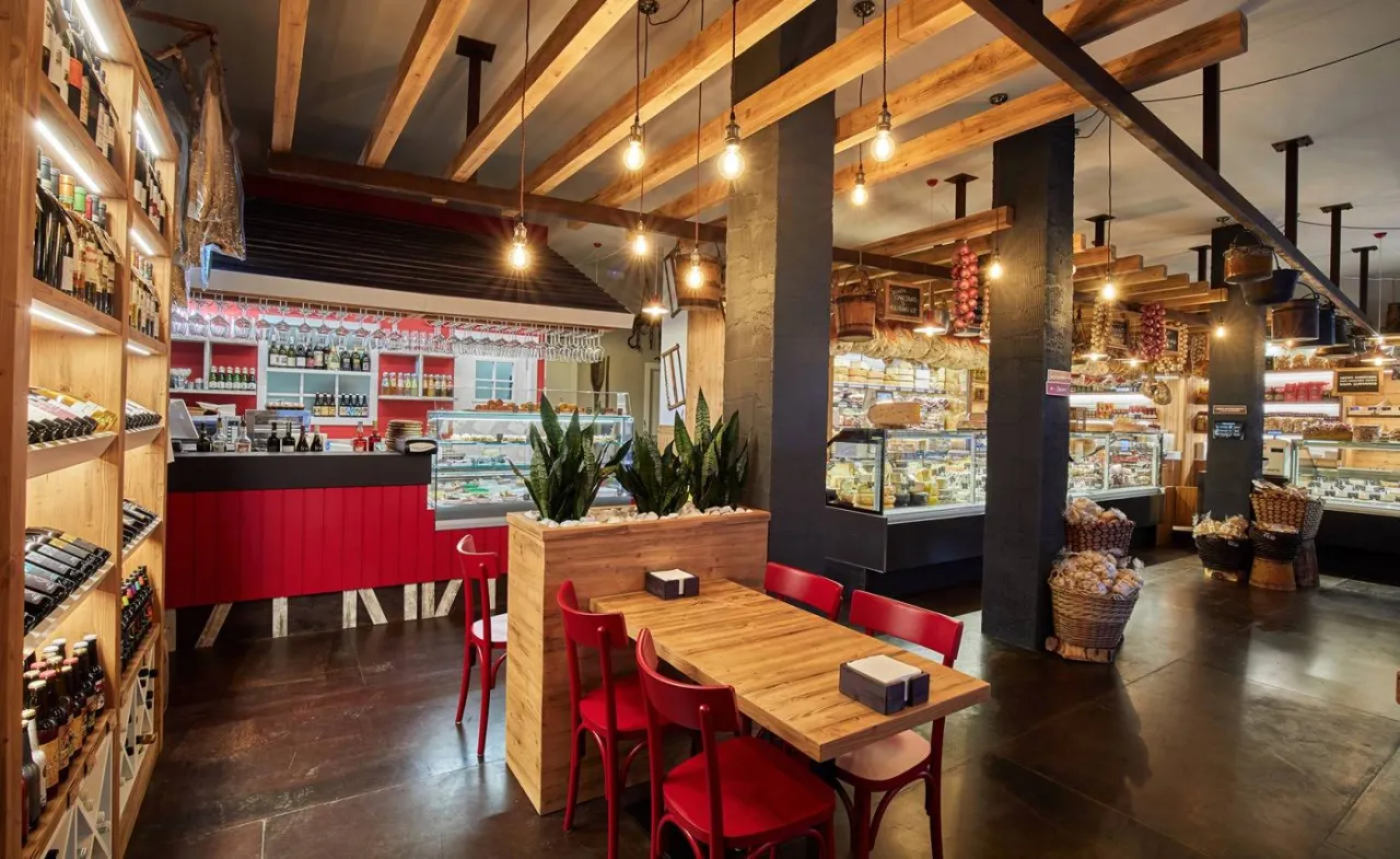 La Cascina Gastronomia e Bacaro Mestre esterno o interno accogliente