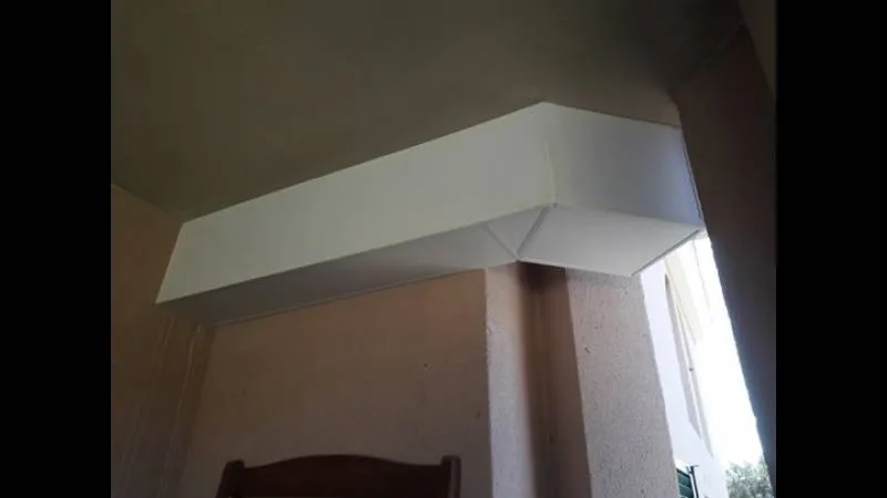Zdjęcie Coffrage tuyaux plafond : astuces pour cacher efficacement vos tuyaux