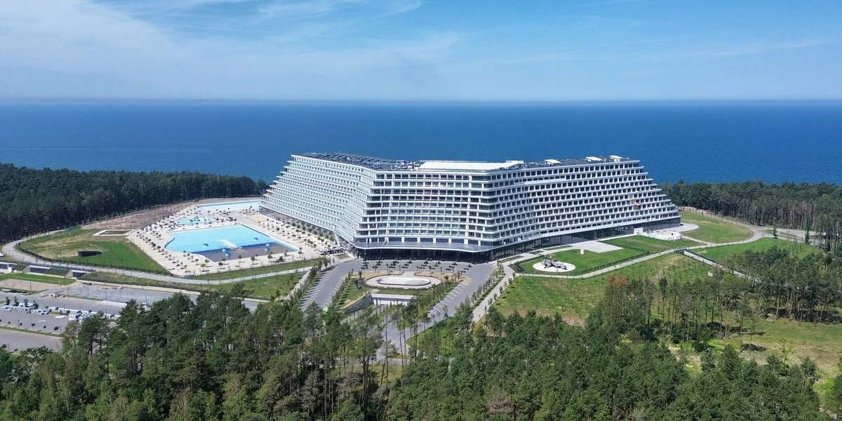 Hotel Gołębiewski Pobierowo kontrowersje krajobraz