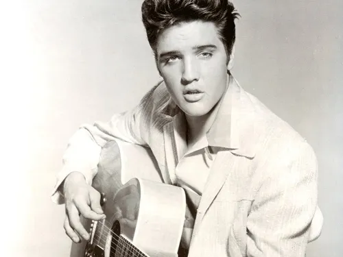 Elvis Presley jung performt Rock and Roll