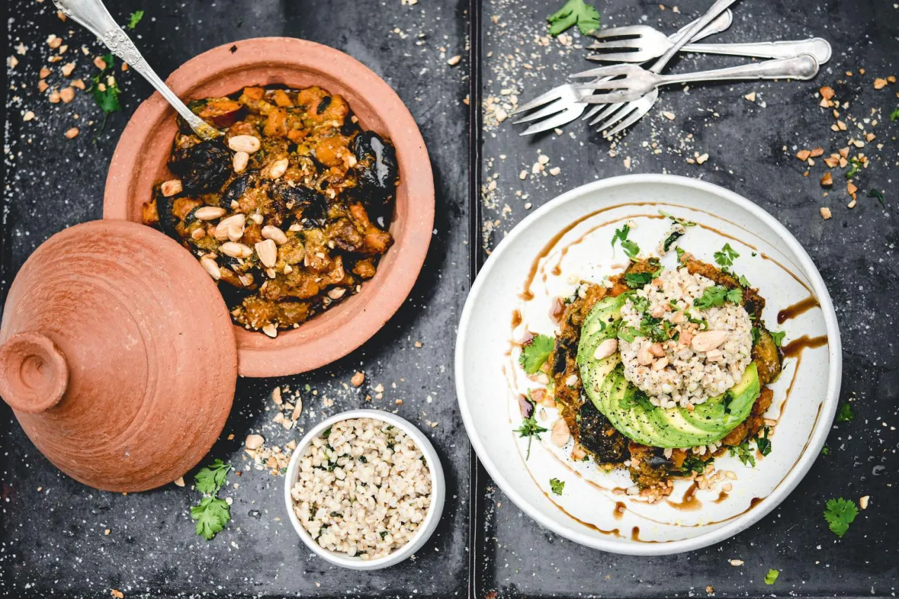Vegetarische Tajine mit Pflaumen