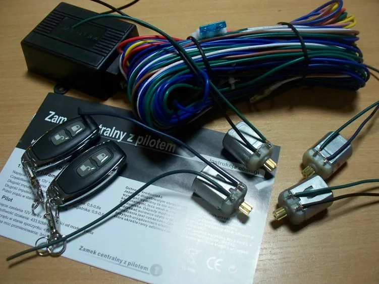 Narzędzia do montażu centralnego zamka Seicento