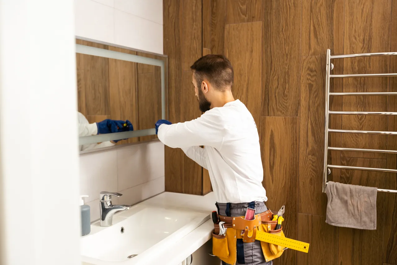 narzędzia do montażu lustra