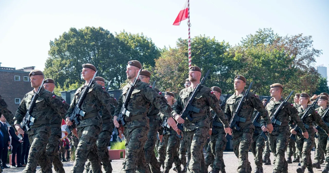 Zdjęcie Ile zarabia kapral w wojsku? Zaskakujące fakty o wynagrodzeniu