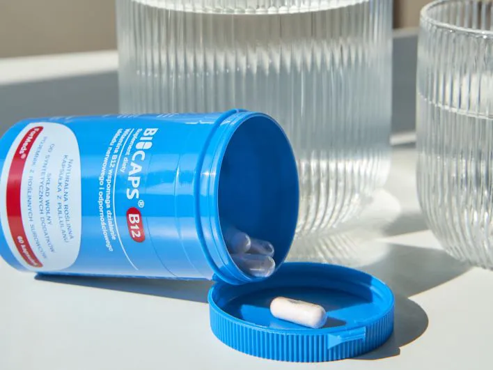 opakowania leków i suplementów diety, różnice w etykietach