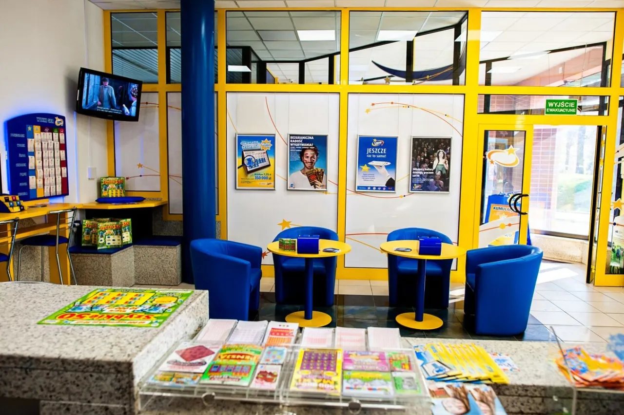 Kolektura Lotto wnętrze