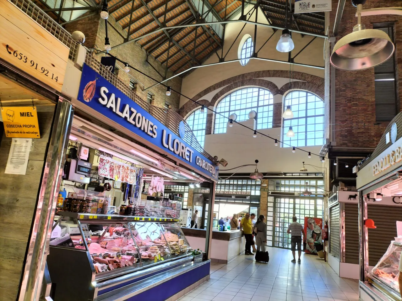 Alicante Mercado Central wnętrze