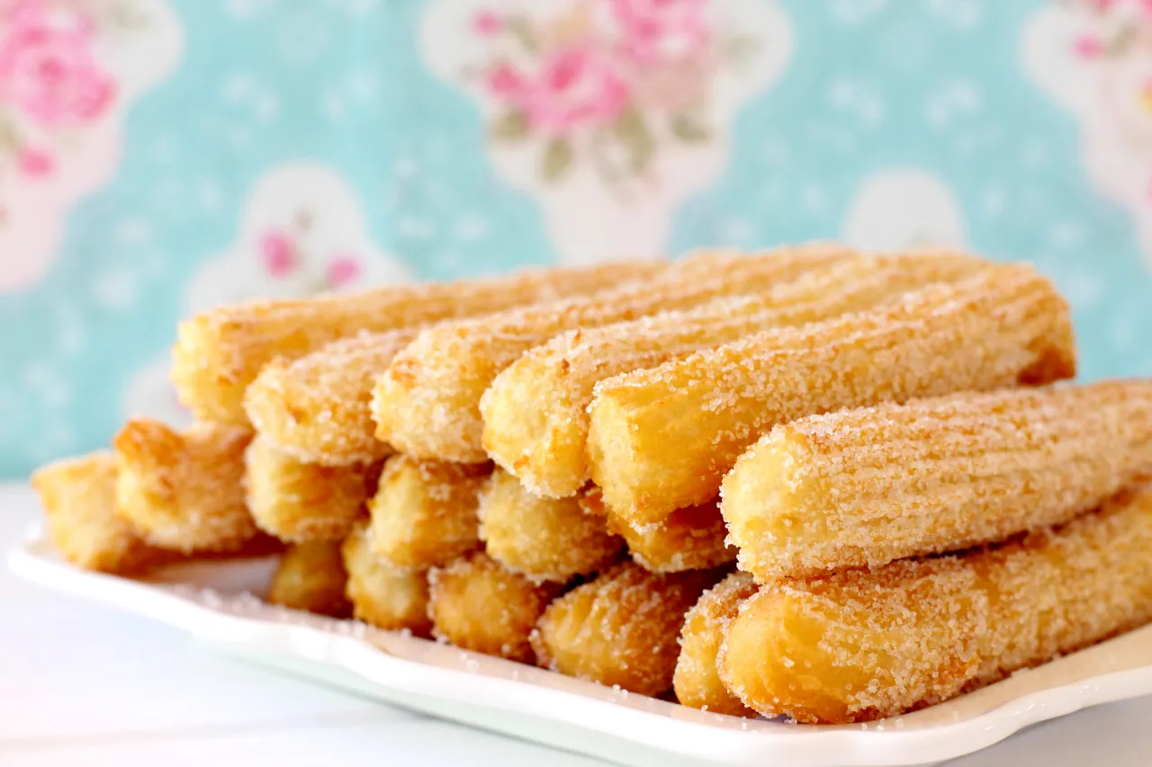 Zdjęcie Receta para hacer churros caseros crujientes y deliciosos en casa