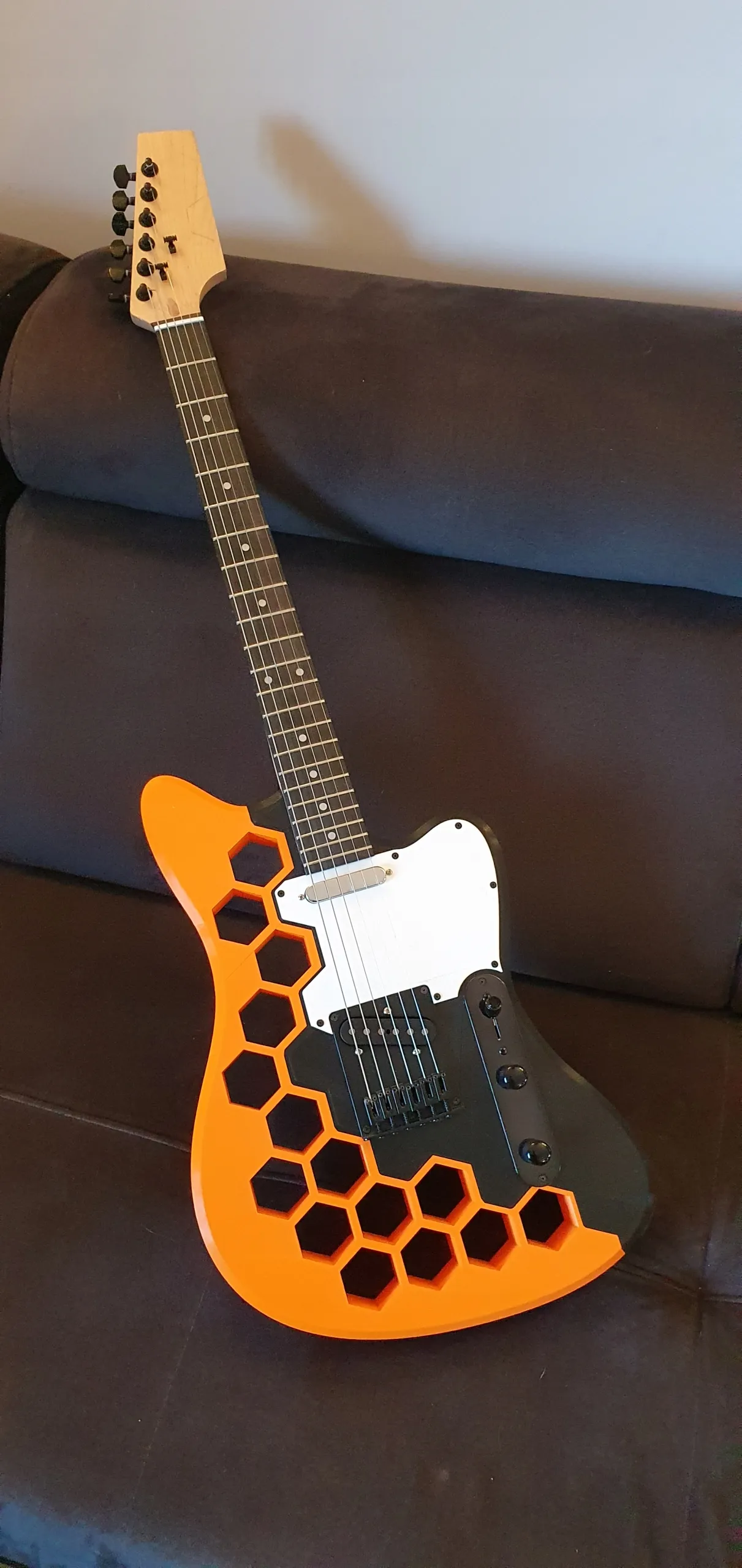 Zdjęcie Gdzie kupić gitarę elektryczną – najlepsze miejsca i oferty w Polsce