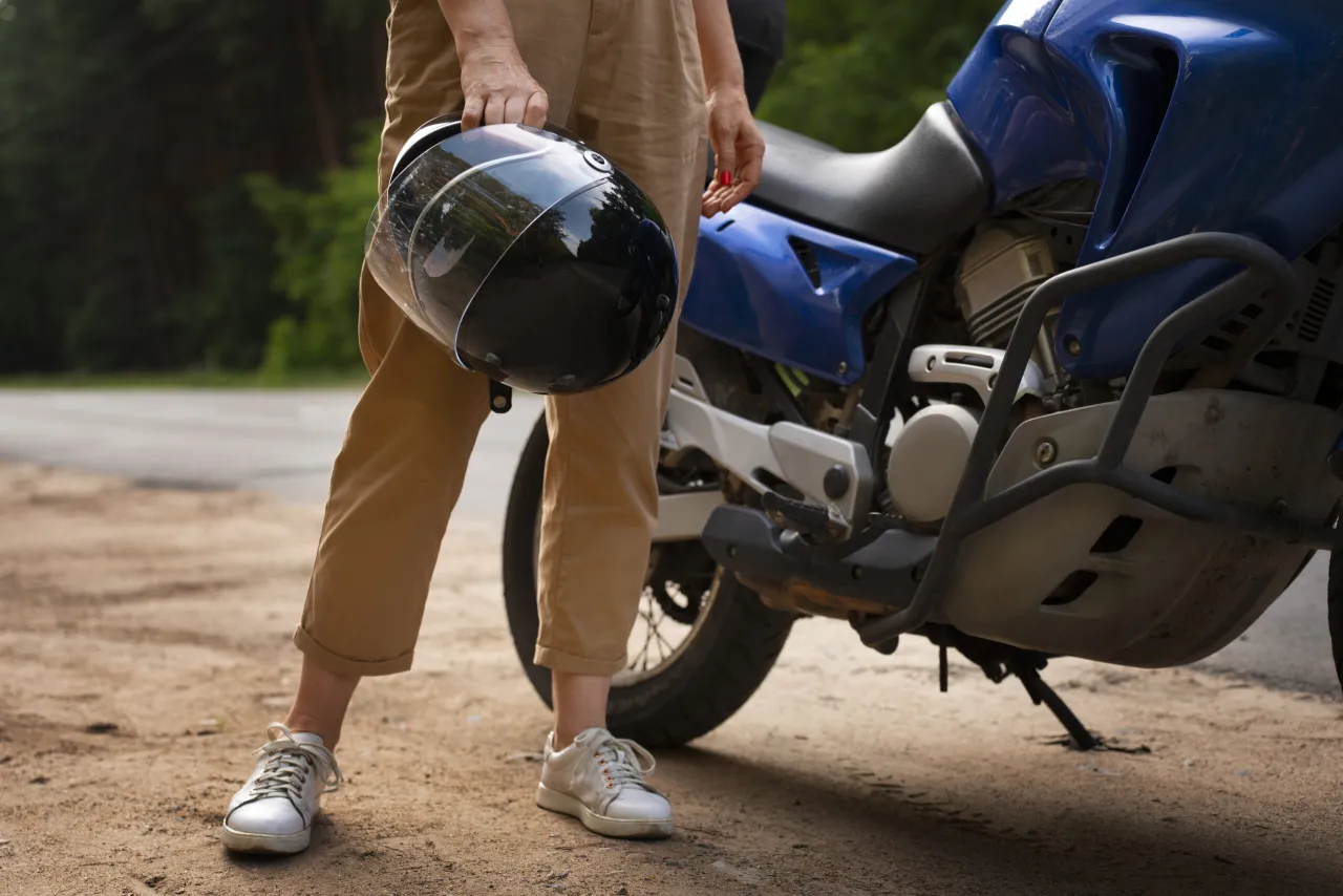 Zdjęcie Jak holować motocykl bezpiecznie i zgodnie z przepisami w Polsce