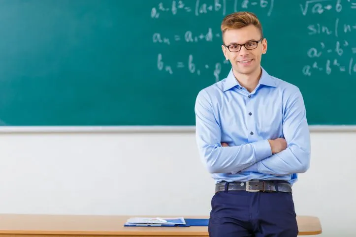 Zdjęcie Czy po licencjacie można uczyć w szkole? Sprawdź wymagania nauczycieli