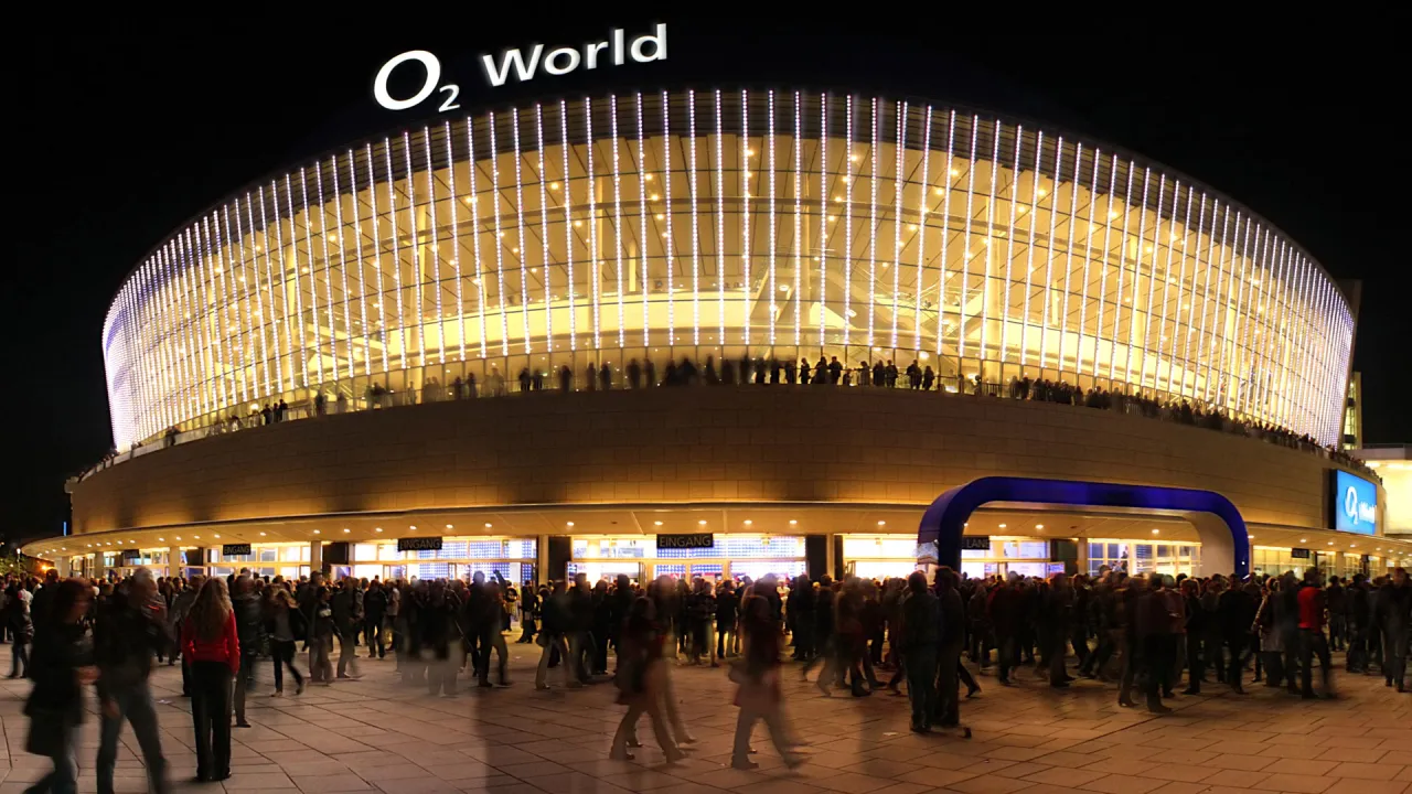 Zdjęcie Mercedes-Benz Arena w Berlinie: historia, wydarzenia i atrakcje