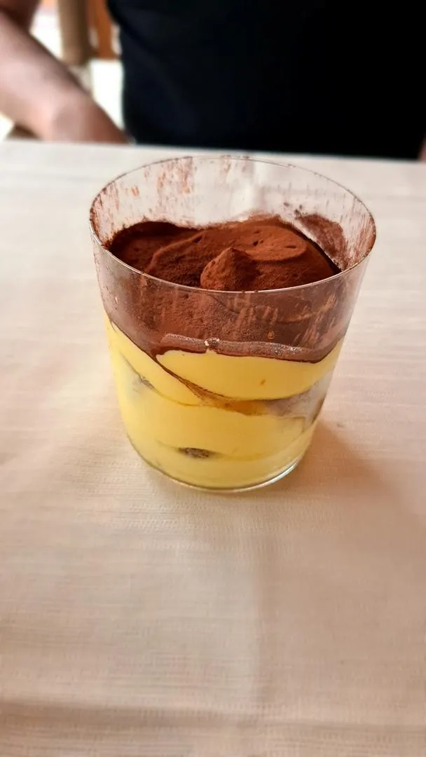 Zdjęcie Tiramisu co to znaczy? Poznaj znaczenie i historię tego deseru