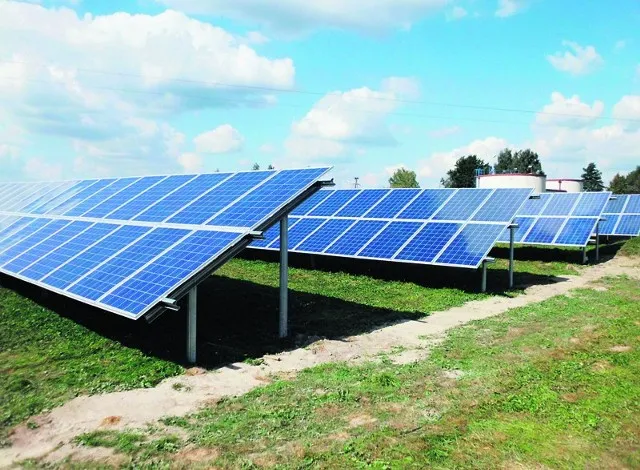 Zdjęcie Elektrownia słoneczna w Wierzchosławicach: historia, wyzwania i przyszłość