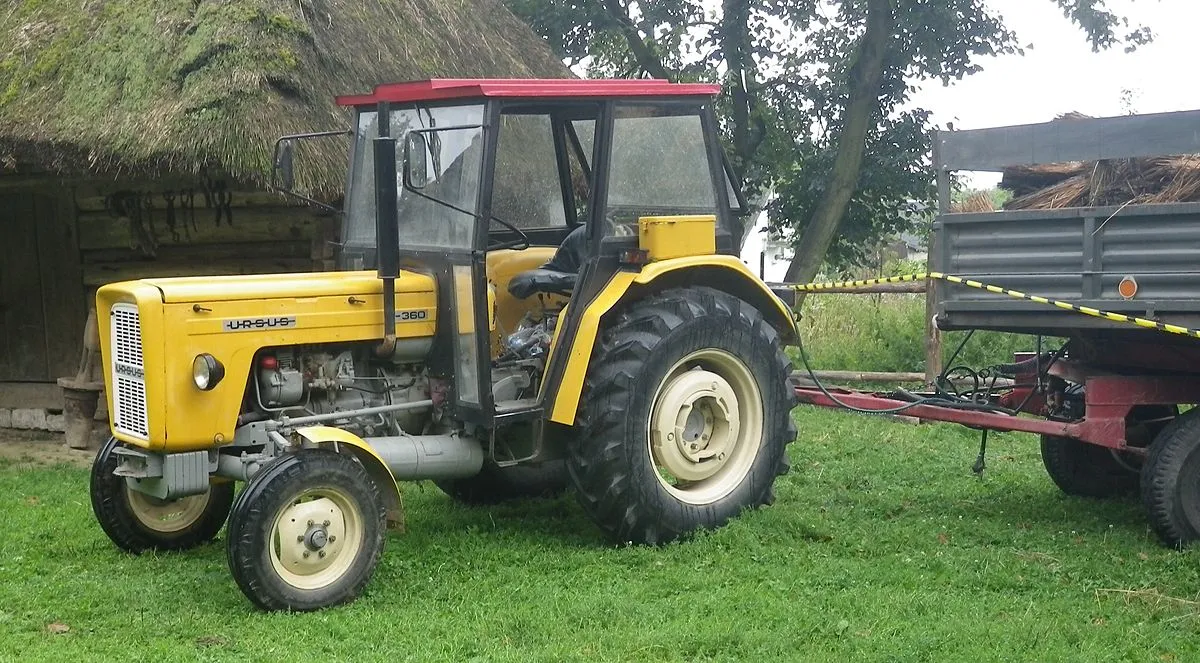 Zdjęcie Ile koni ma Ursus C-360? Moc, specyfikacje i zastosowanie ciągnika
