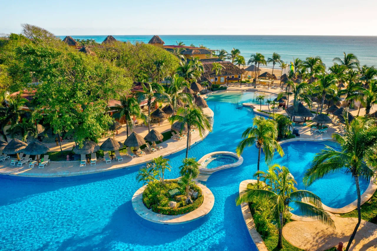 Zdjęcie Czy w Cancún jest bezpiecznie? Odkryj prawdę o bezpieczeństwie turystów