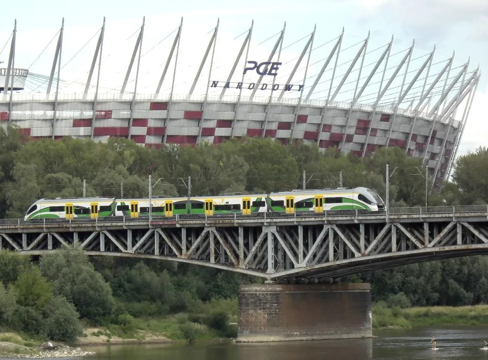 Zdjęcie Jak dojechać z Łodzi do Ustki - Porównanie opcji podróży i czasów