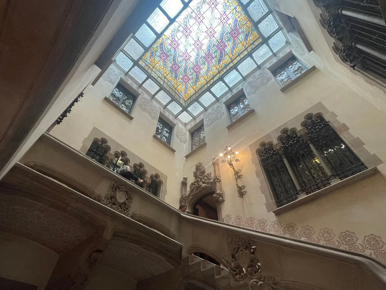 Zdjęcie Barcelona: Tu gu&iacute;a experta para iconos y joyas ocultas