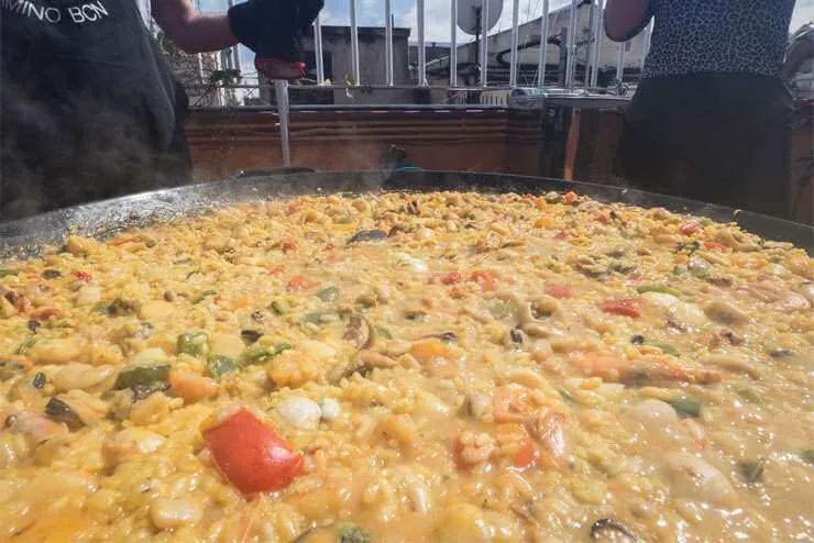 Zdjęcie Gdzie zjeść najlepszą paellę w Barcelonie? Odkryj wyjątkowe miejsca