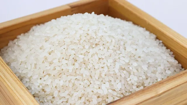 Zdjęcie Ile zaprawy do sushi? Odkryj idealne proporcje do ryżu
