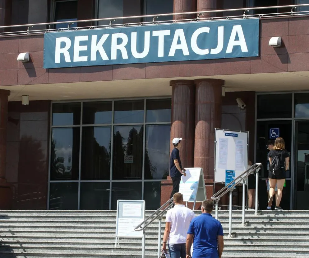 Zdjęcie Do kiedy trwa rekrutacja do szkół policealnych – terminy i ważne informacje