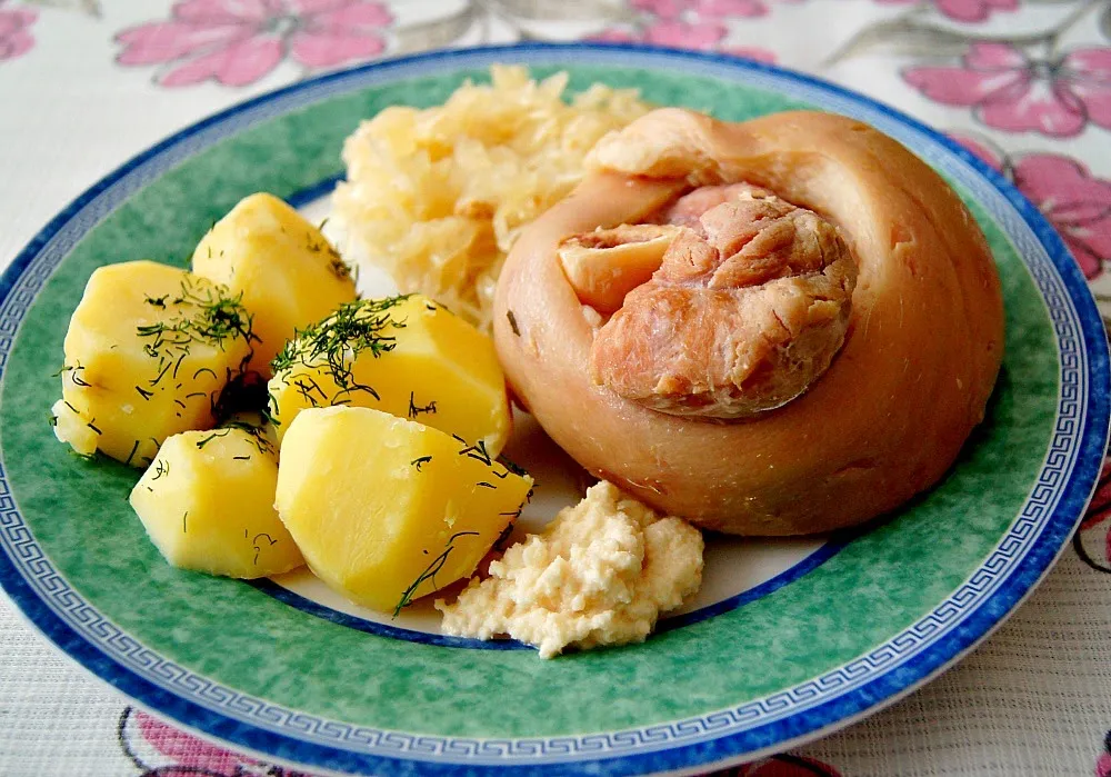 Zdjęcie Jak przyrządzić golonkę peklowaną, aby była soczysta i aromatyczna