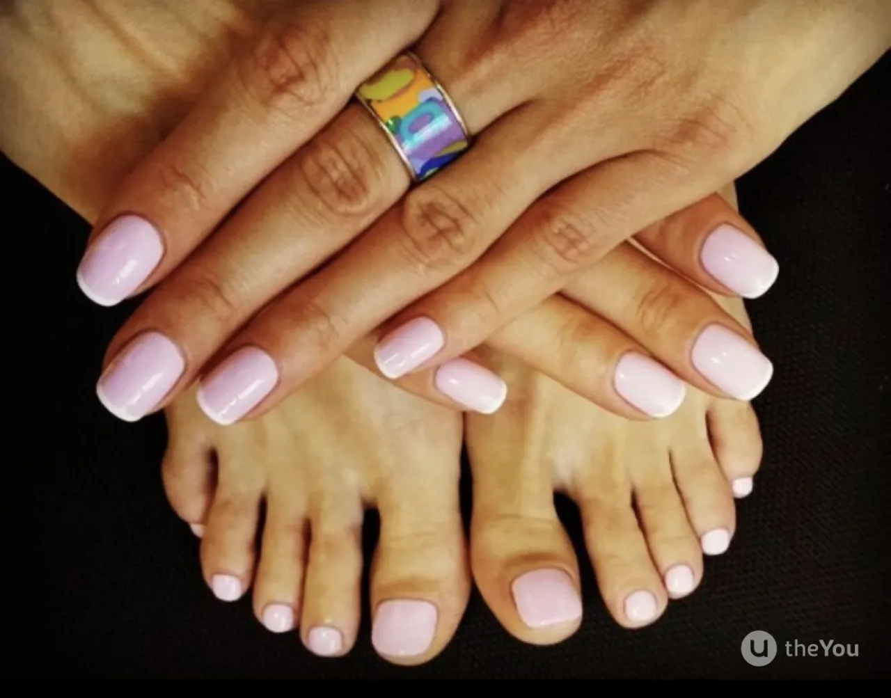 Zdjęcie Co to jest manicure i pedicure? Odkryj różnice i korzyści