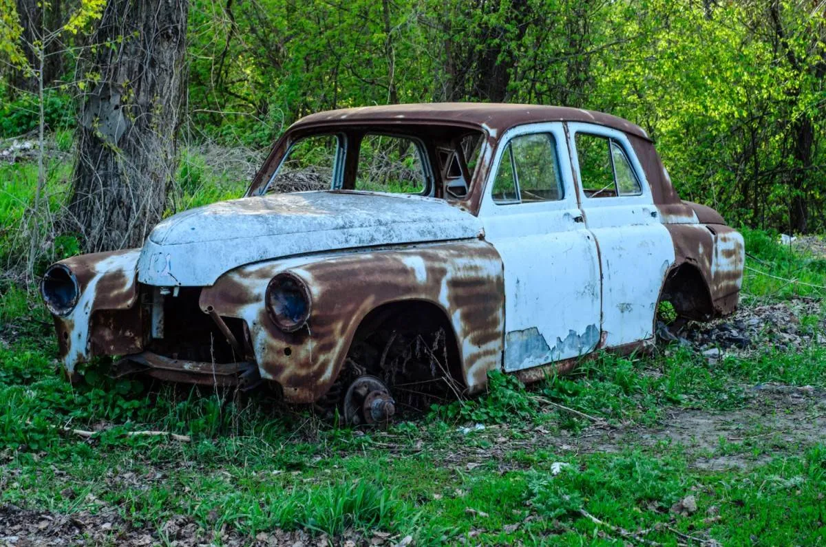 Zdjęcie Recykling auto kasacja - jak legalnie pozbyć się starego pojazdu?