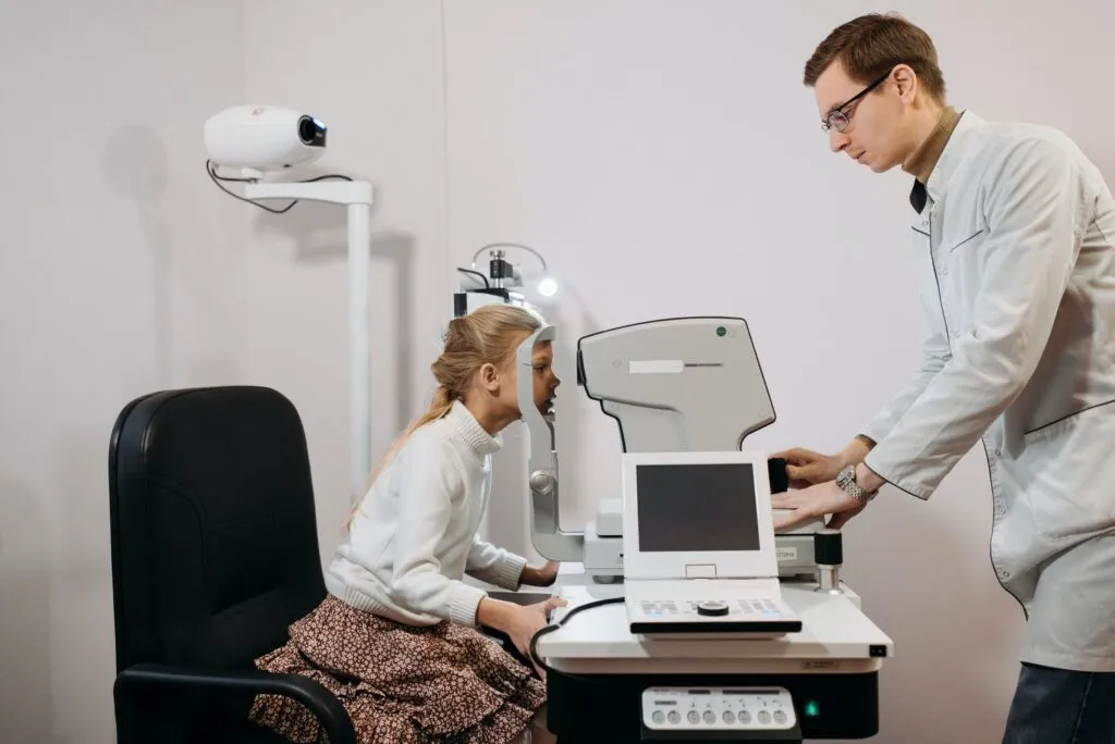 Zdjęcie Jak dostać skierowanie do okulisty? Kluczowe kroki do skutecznej wizyty