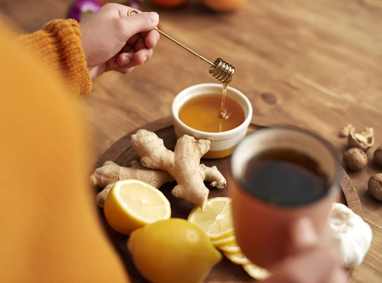 Zdjęcie Jaki miód na ból gardła? Odkryj skuteczne naturalne remedia