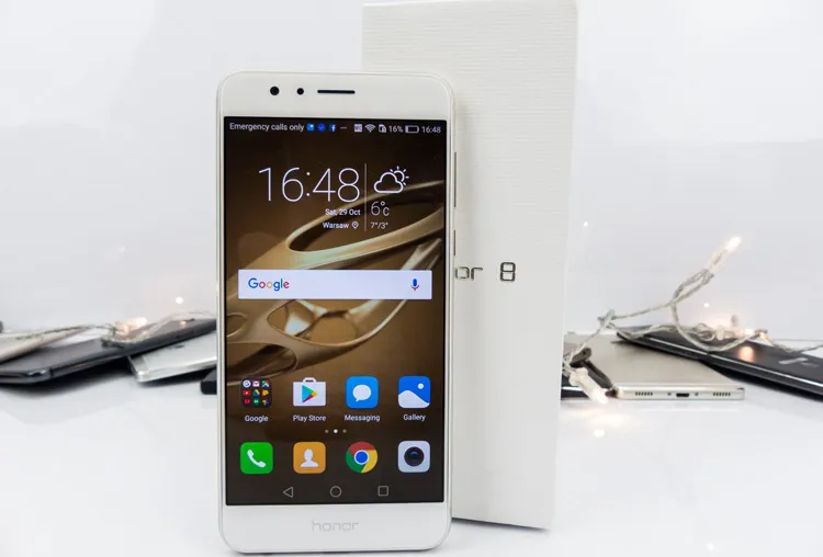 Zdjęcie Honor 8 pojemność baterii - jak długo wytrzyma na jednym ładowaniu?