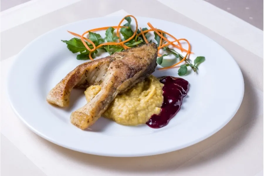 Dolina Baryczy restauracje jedzenie karp