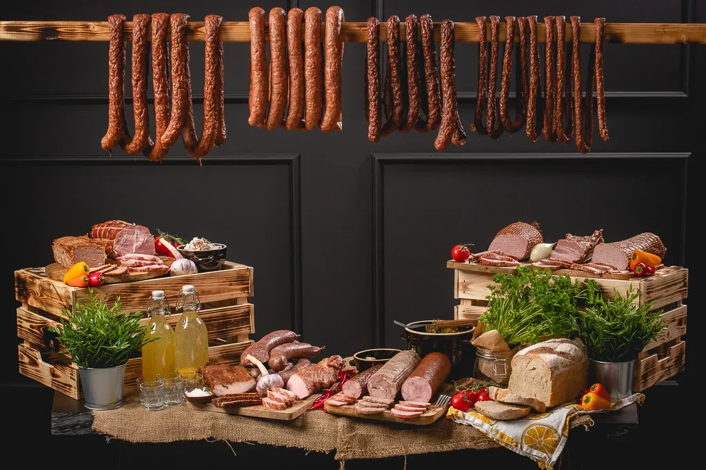 Wędliny na st&oacute;ł wiejski