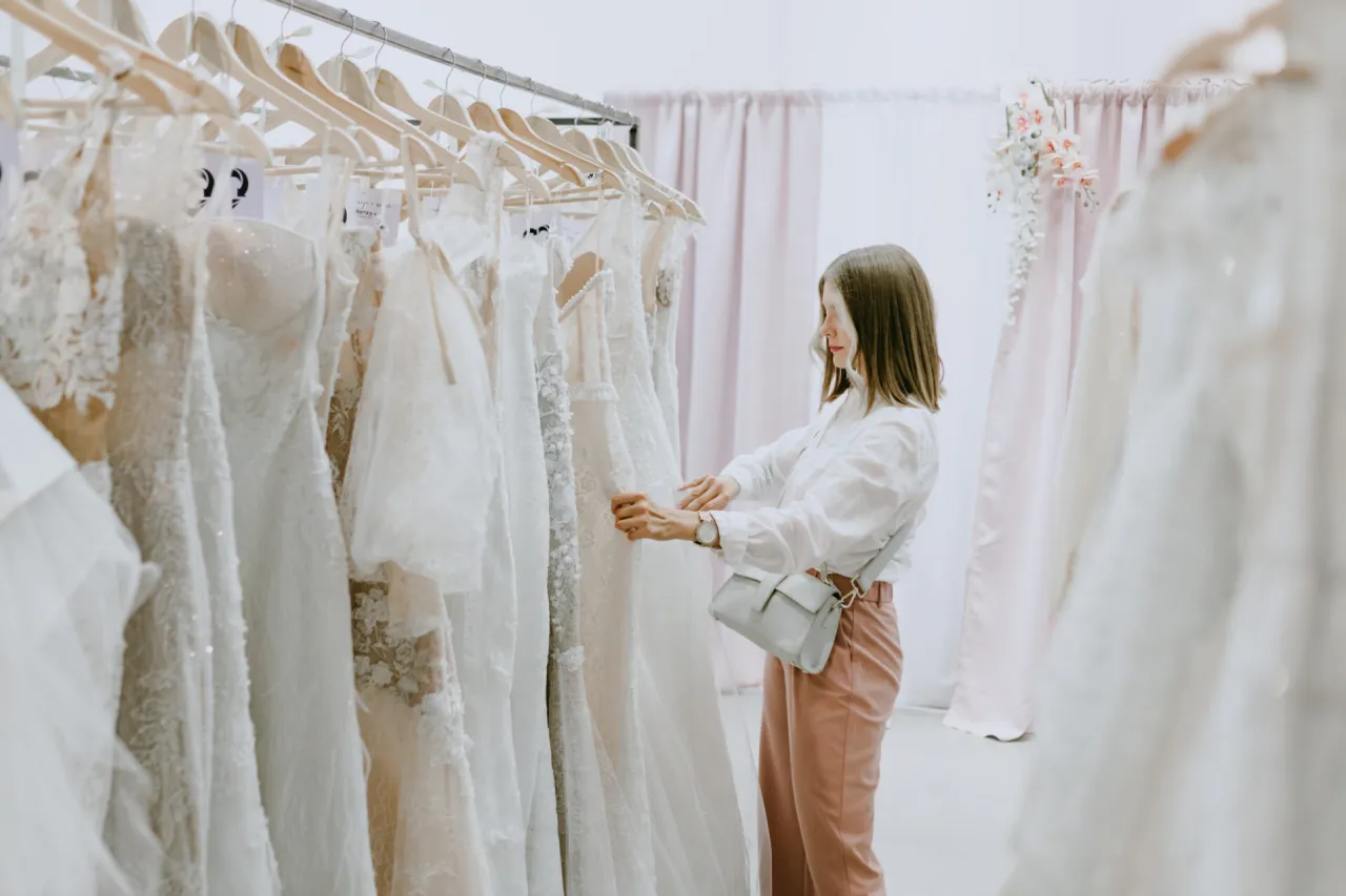 sprzedaż sukni ślubnej online