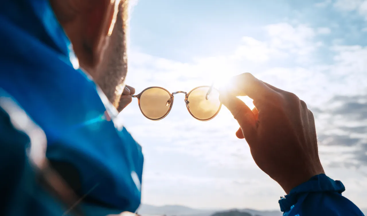 Ochrona oczu przed słońcem i wpływ palenia na wzrok
