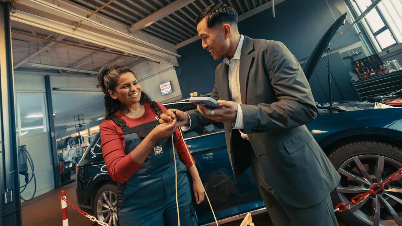 Warsztat samochodowy obsługa aut elektrycznych hybrydowych